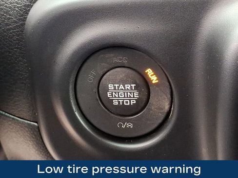Used 2023 Jeep Wrangler Unlimited Rubicon 4xe AWD/4WD image 9