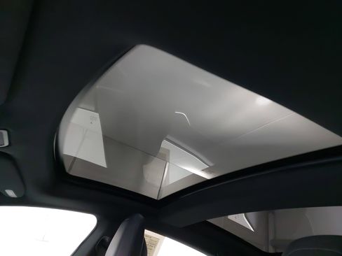 Used 2017 Tesla Model S image 31