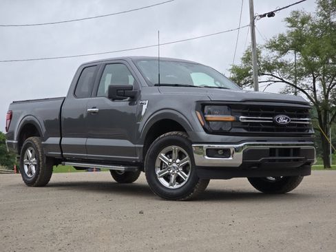 Used 2024 Ford F150 XLT w/ FX4 Off-Road Package AWD/4WD image 2