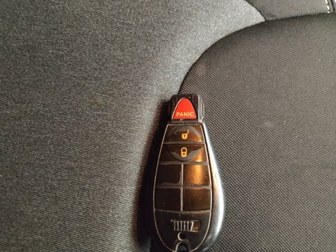 Used 2014 Jeep Cherokee Latitude FWD image 32