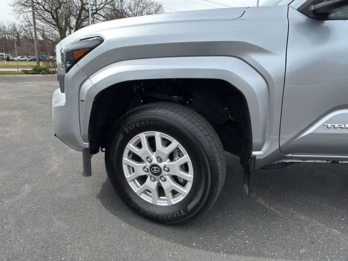 Used 2024 Toyota Tacoma SR5 image 5