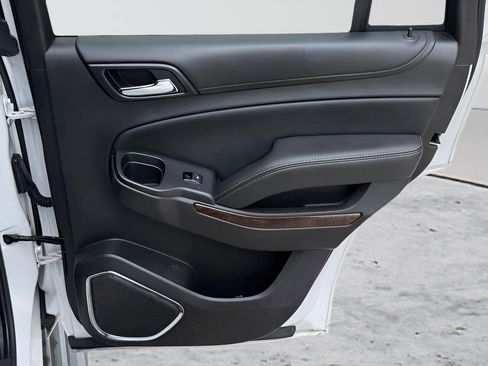 Used 2017 Chevrolet Tahoe LT image 16