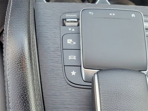 Certified 2022 Mercedes-Benz GLE 350 4MATIC w/ Premium Package image 25