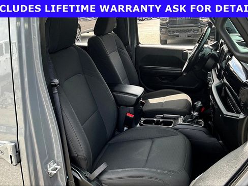 Used 2021 Jeep Wrangler Unlimited Sport AWD/4WD image 7