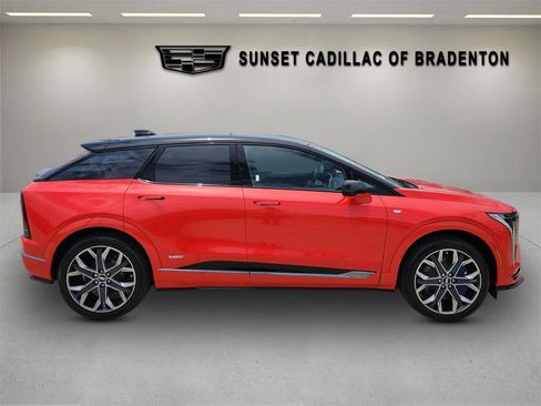 New 2026 Cadillac Optiq V AWD/4WD image 3