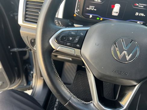 Certified 2022 Volkswagen Atlas SEL image 18