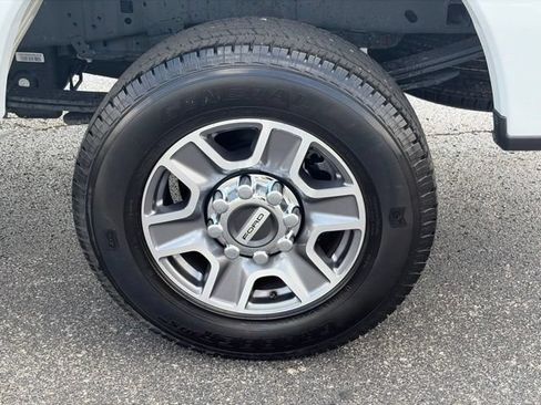 Used 2025 Ford F250 XLT AWD/4WD image 10