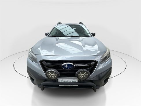 Used 2020 Subaru Outback Onyx Edition XT w/ Popular Package #2 image 3