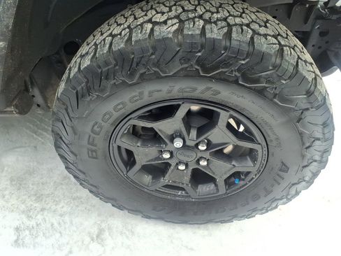 Used 2023 Jeep Wrangler Unlimited Rubicon 4xe image 7