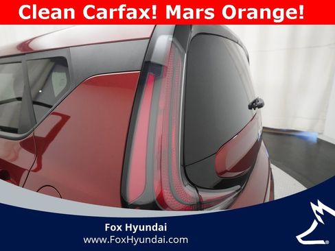 Used 2023 Kia Soul LX image 29