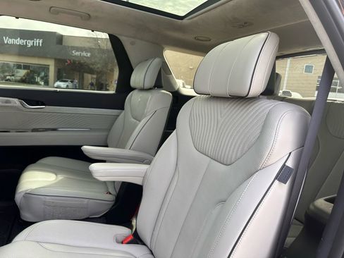 Used 2025 Hyundai Palisade Calligraphy image 20