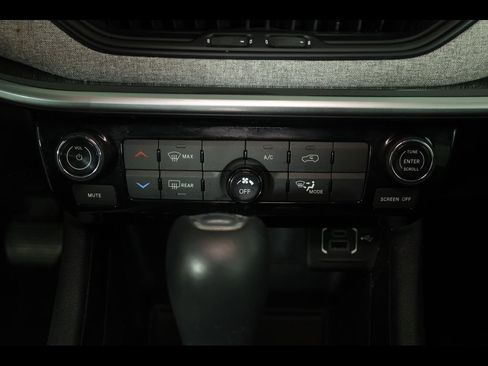 Used 2022 Jeep Compass Latitude AWD/4WD image 26