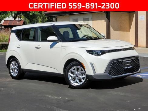 Certified 2025 Kia Soul LX FWD image 2