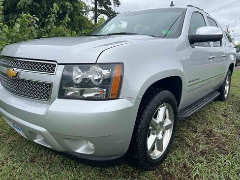 Used 2012 Chevrolet Avalanche LT w/ Suspension Package, Off-Road image 17