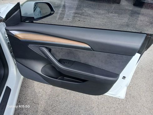 Used 2021 Tesla Model 3 Long Range AWD/4WD image 17