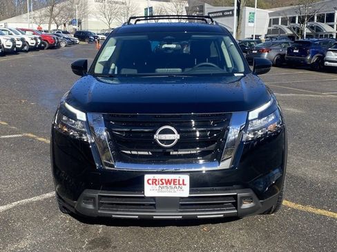 New 2025 Nissan Pathfinder SV w/ Cargo Package image 10