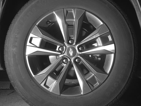 Used 2025 Chevrolet Equinox LT FWD image 15