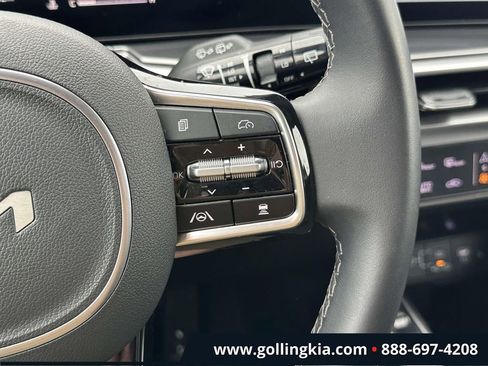 Certified 2025 Kia Sorento S AWD/4WD image 23