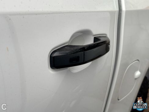 Used 2019 Chevrolet Silverado 1500 LT Trail Boss image 10