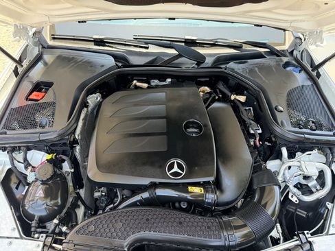 Used 2020 Mercedes-Benz E 350 Sedan image 29