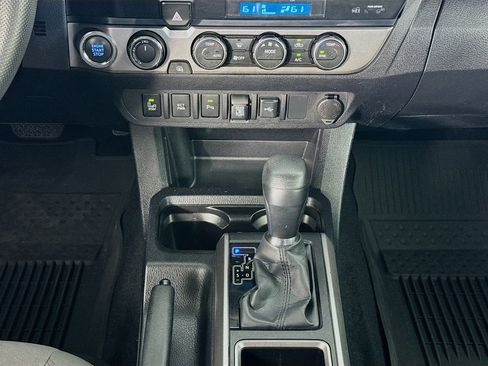 Used 2023 Toyota Tacoma SR5 AWD/4WD image 41