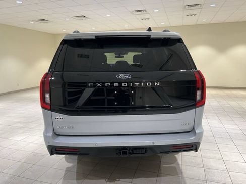 Certified 2025 Ford Expedition Max Active AWD/4WD image 4