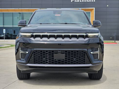 New 2026 Jeep Grand Wagoneer Limited AWD/4WD image 6