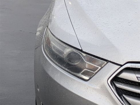 Used 2014 Ford Taurus Limited w/ Equipment Group 301A image 10