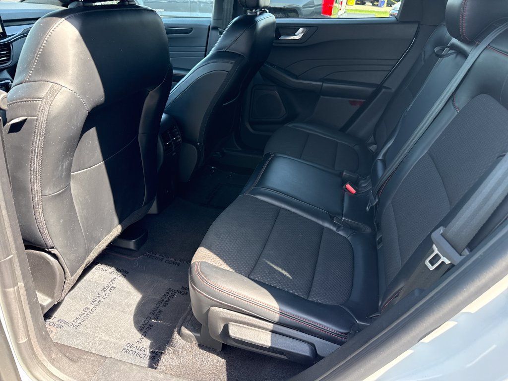 Used 2023 Ford Escape ST-Line w/ Tech Pack #1 AWD/4WD image 20