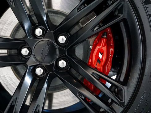 Used 2021 Chevrolet Camaro ZL1 image 50