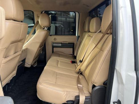 Used 2014 Ford F350 Lariat w/ Lariat Interior Package image 25