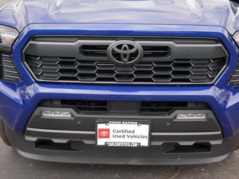 Certified 2024 Toyota Tacoma TRD Sport w/ TRD Sport Upgrade Package AWD/4WD image 9