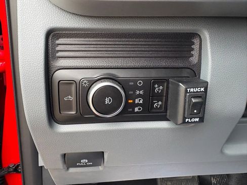 New 2025 Ford F250 XL w/ XL Chrome Package image 24