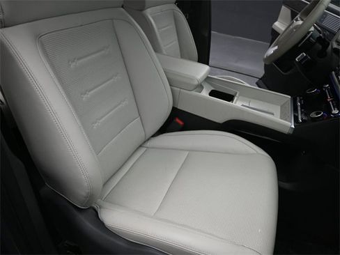 Used 2024 Hyundai Santa Fe Limited image 27