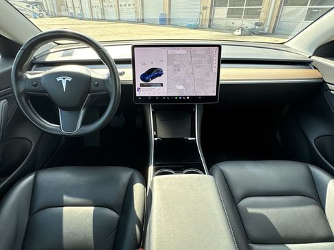 Used 2018 Tesla Model 3 Long Range RWD image 24