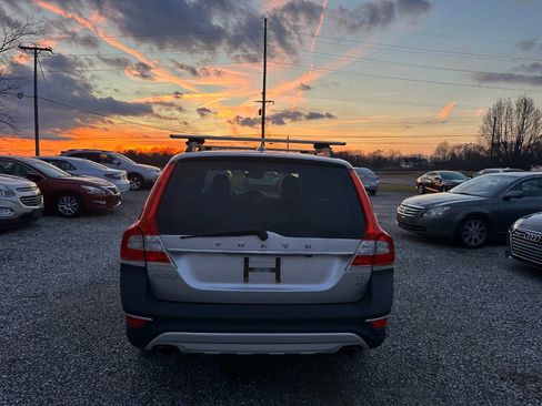 Used 2016 Volvo XC70 T5 Premier w/ Proximity Package image 6