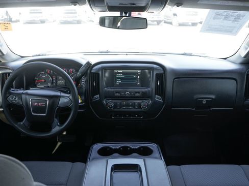 Used 2018 GMC Sierra 2500 2WD Crew Cab w/ Sierra Convenience Package image 24