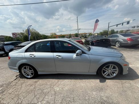 Used 2013 Mercedes-Benz C 300 4MATIC Sedan image 7