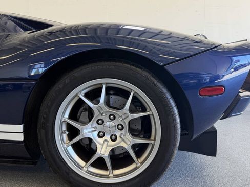 Used 2006 Ford GT RWD image 69