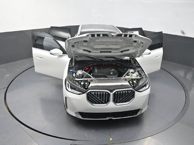 Used 2025 BMW X3 xDrive30i w/ Premium Package AWD/4WD image 33
