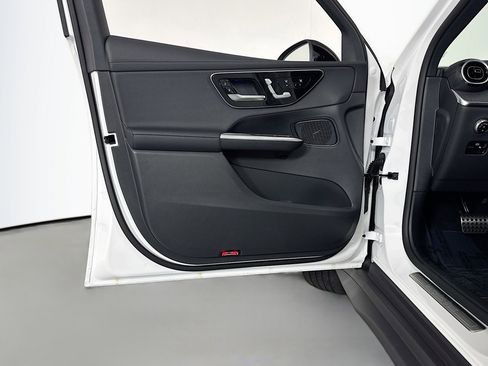 New 2026 Mercedes-Benz GLC 300 image 20