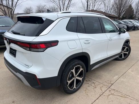 New 2026 Volkswagen Tiguan SE image 6