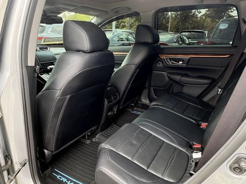 Used 2018 Honda CR-V Touring image 12