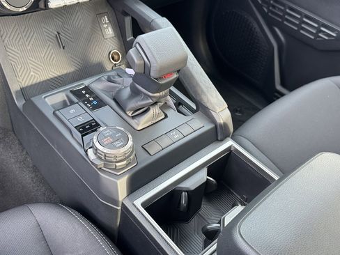 New 2025 Toyota Tacoma TRD Off-Road image 18