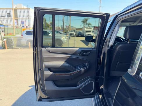 Used 2019 Chevrolet Suburban LT w/ Max Trailering Package image 25