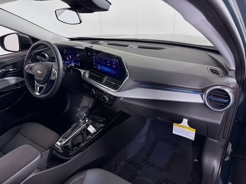New 2026 Chevrolet Trax LT w/ LT Convenience Package FWD image 33