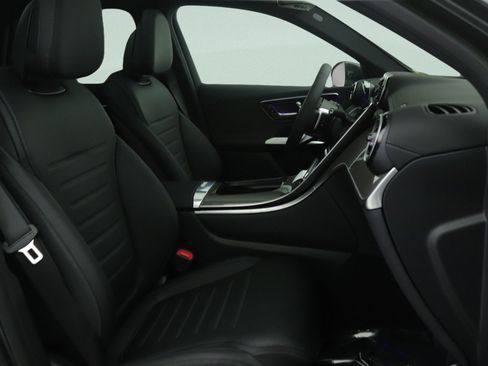New 2026 Mercedes-Benz GLC 300 image 12