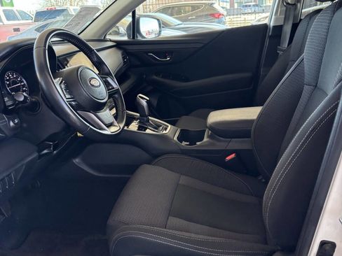 Used 2023 Subaru Outback Premium image 10
