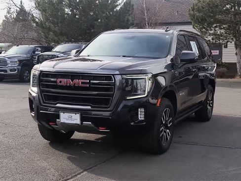 Used 2023 GMC Yukon AT4 image 4