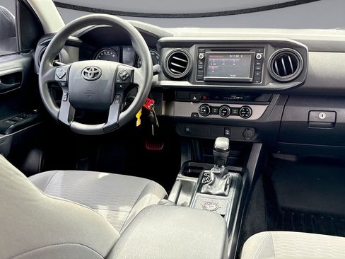 Used 2018 Toyota Tacoma SR w/ SR Convenience Package RWD image 19
